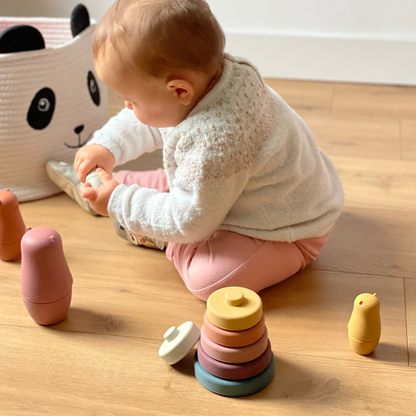 pyramides avec anneaux a empiler en silicone